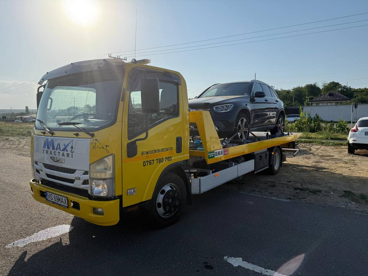 ISUZU MAX Tractări Mercedes GLC platformă